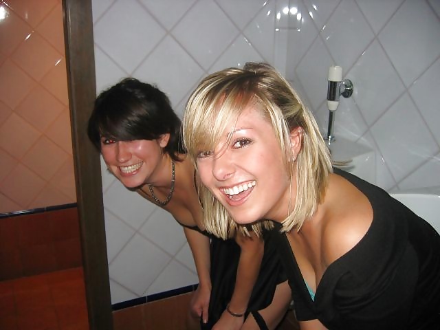 Sex Woman Bathroom Voyeur Pics 5 image