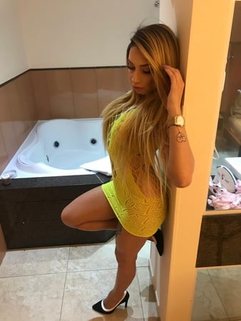 bianca demarchi clarkes boutaine         