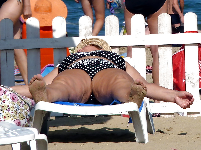 Sex Russians Mature Grannies on the beach! Amateur mix! image