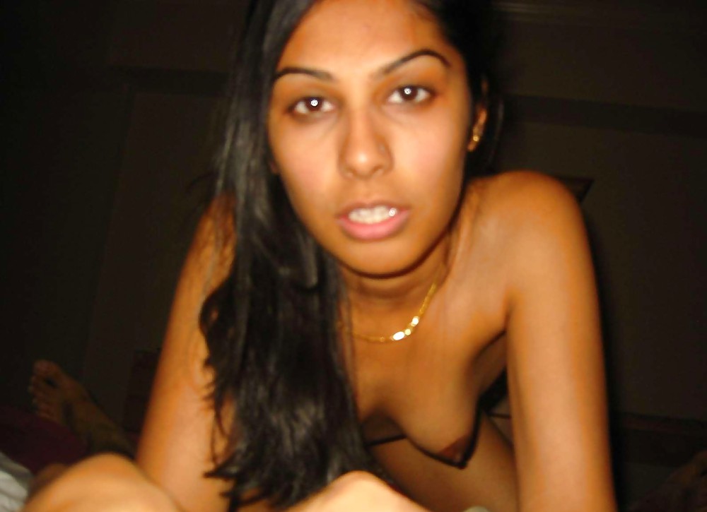 Sex Indian Amateurs - Naked and Topless image