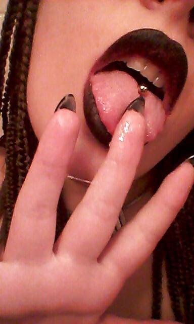 Sex Exhibitionist Carmen Nadia image