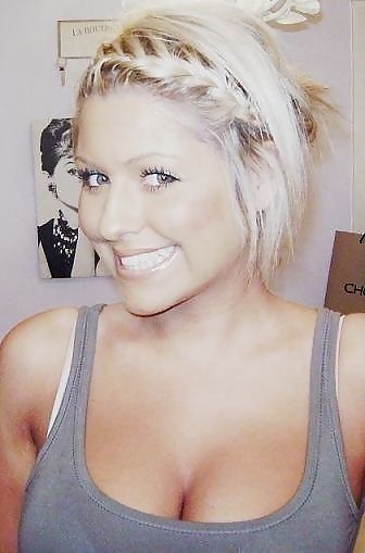 Sex Hot College Age Escort From SmutDates image