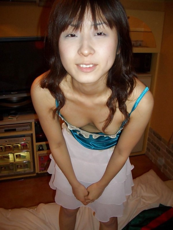 Sex Cute Korean girl with small breasts image