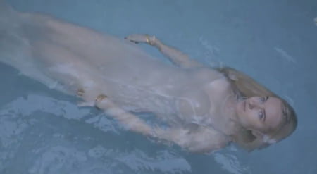 Topless grace chatto Grace Chatto